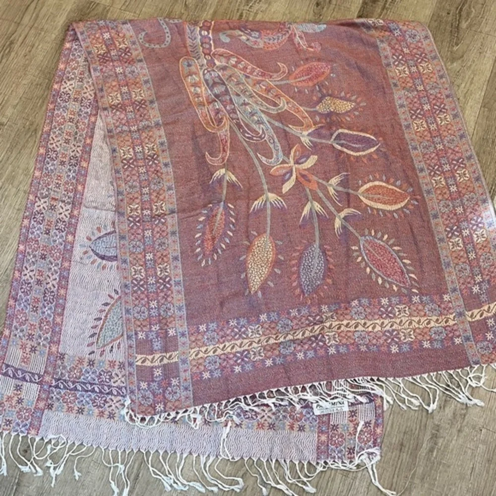 Pashmina Blend Pink Paisley Patterned Scarf